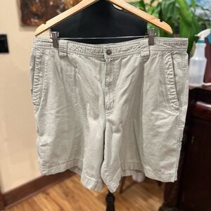 Birdwell Beach Britches cargo shorts in GUC